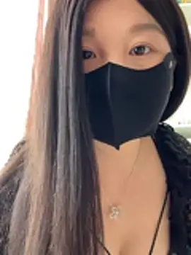 SSSniang- online show from 04-17-26, 01:19