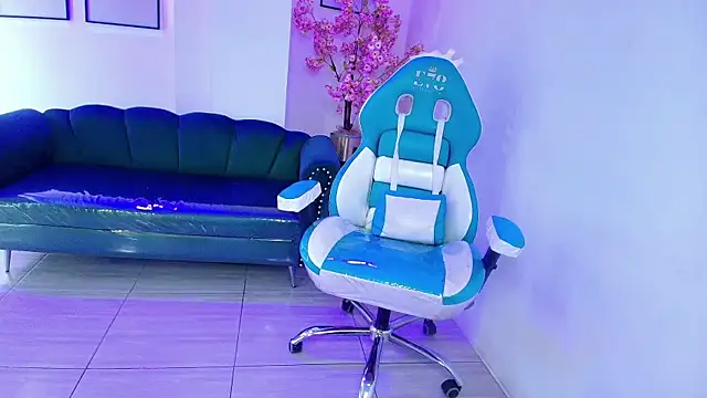 Arianna sweeet online show from 04-30-26, 03:35