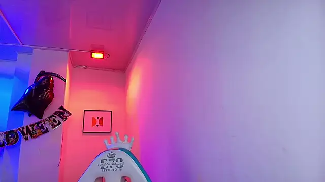 Arianna sweeet online show from 10-28-25, 03:29