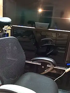 Rebeckalove online show from 11-18-25, 09:34