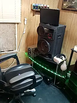 Rebeckalove online show from 11-29-25, 06:46