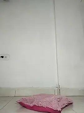 lucianamorales online show from 01-25-25, 03:40