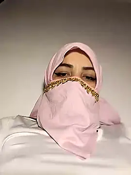 lucianamorales online show from 02-09-25, 06:26