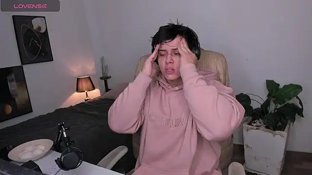 Thom Ohtani online show from 11-14-25, 02:48