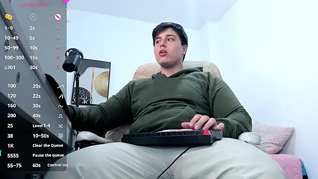 Thom Ohtani online show from 10-19-25, 01:41