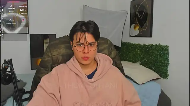 Thom Ohtani online show from 05-09-26, 01:31