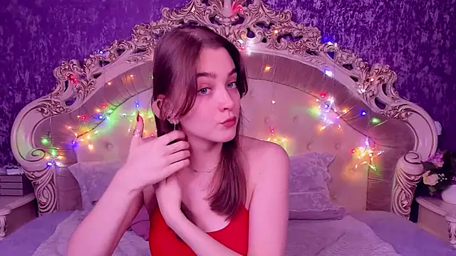 Snapshot of VITA_TESS chatting on 03-18-25, 10:50 VITA TESS online show from 03-18-25, 10:50