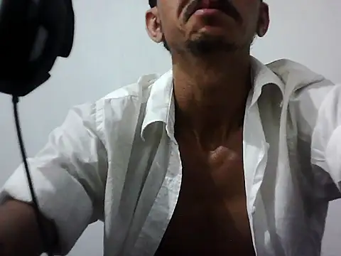 MagrinhoSaradoo online show from 12-14-25, 09:04