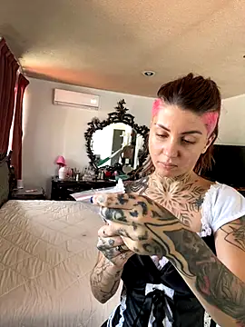 Izy cute  online show from 11-15-25, 07:07