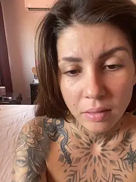 Izy cute  online show from 10-02-25, 05:16