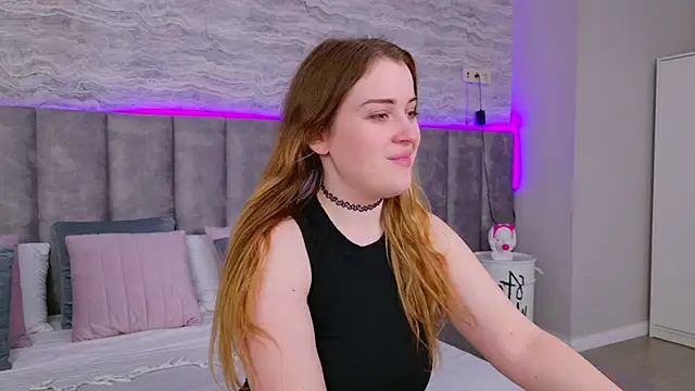 EllieGarson online show from 03-18-25, 05:12