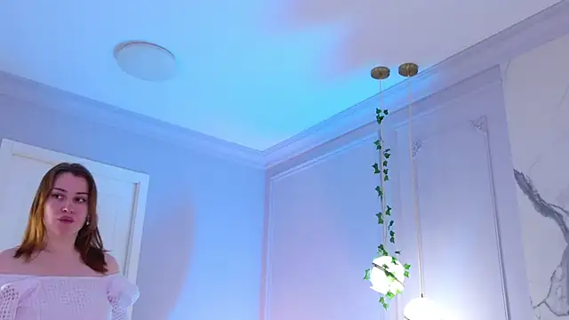 EllieGarson online show from 04-19-26, 05:03