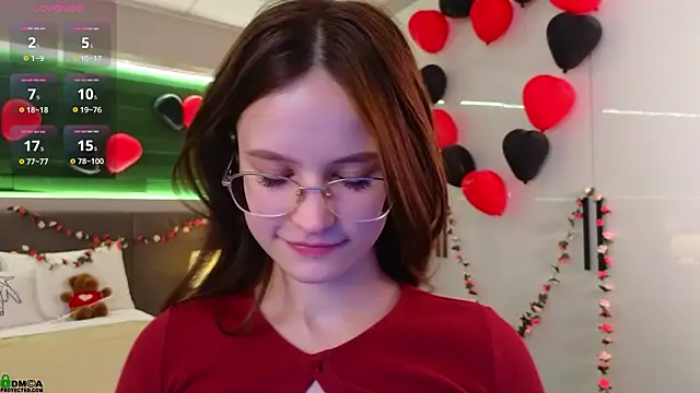 Rina Red online show from 02-18-26, 01:47