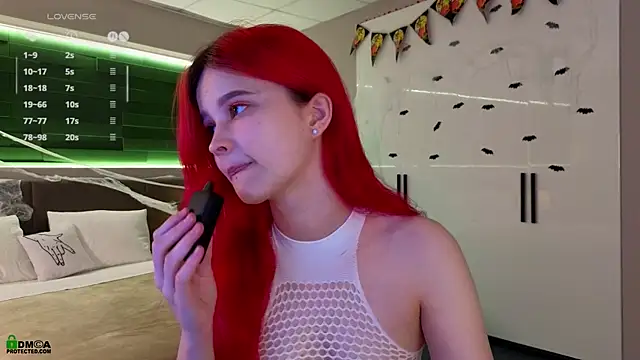 Rina Red online show from 10-16-25, 01:36