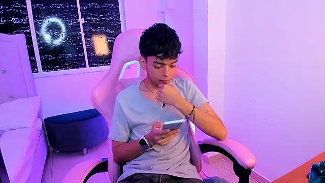 angelyoung18 online show from 02-10-25, 07:38