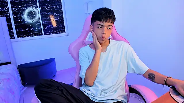 angelyoung18 online show from 02-18-25, 08:14