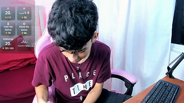 angelyoung18 online show from 01-21-25, 07:39