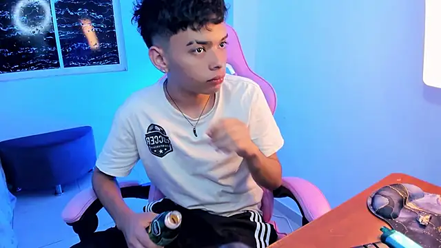 angelyoung18 online show from 02-19-25, 07:37