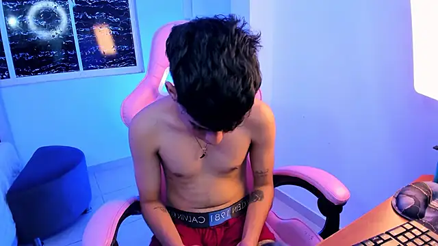 angelyoung18 online show from 02-21-25, 10:37