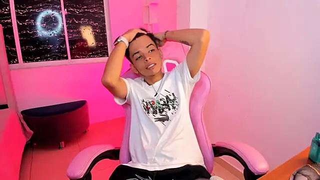 angelyoung18 online show from 02-26-25, 08:04