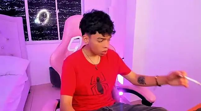 angelyoung18 online show from 02-08-25, 08:21