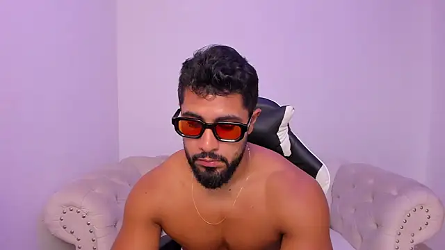 Santiago huntt online show from 03-14-26, 01:28