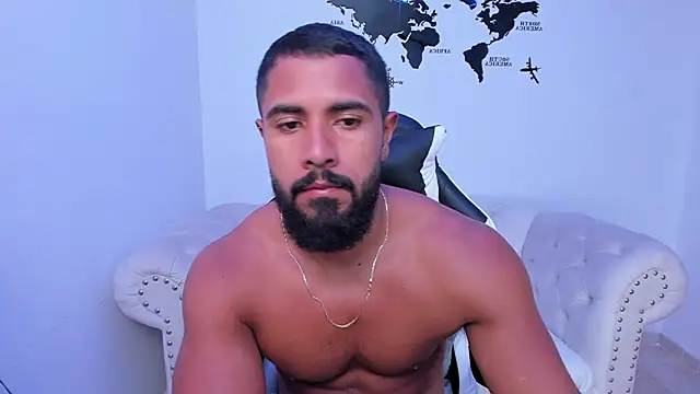 Snapshot of Santiago_huntt chatting on 09-17-25, 08:55 Santiago huntt online show from 09-17-25, 08:55