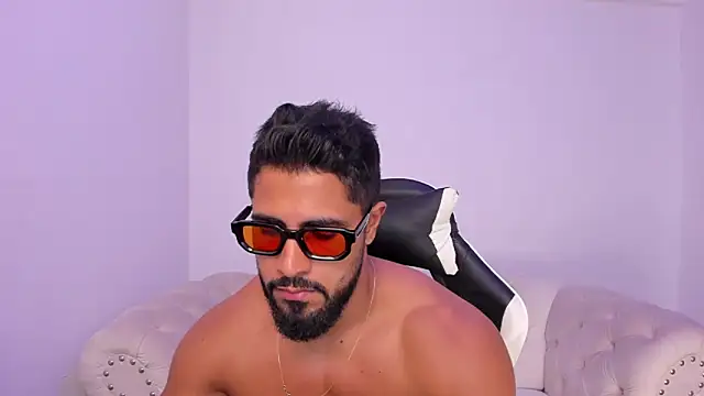 Santiago huntt online show from 03-11-26, 09:20