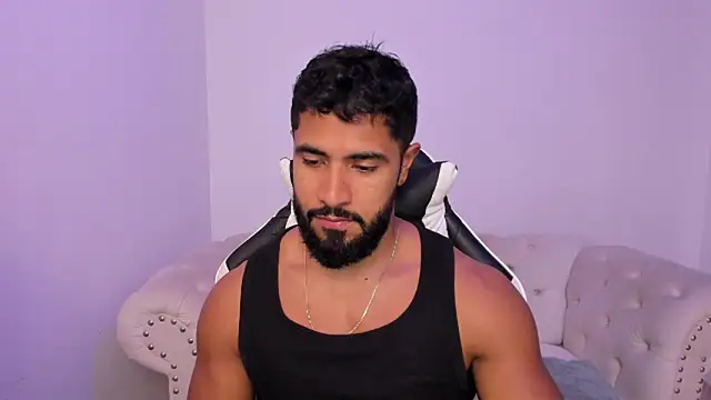 Santiago huntt online show from 02-07-26, 01:08