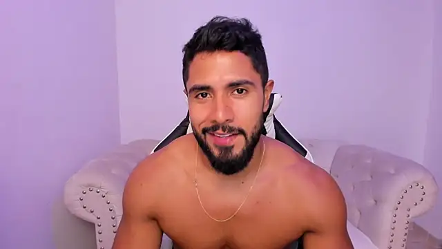 Santiago huntt online show from 03-10-26, 08:57