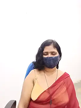 Snapshot of Lucky-Deepthi chatting on 03-04-25, 08:27 Lucky-Deepthi online show from 03-04-25, 08:27