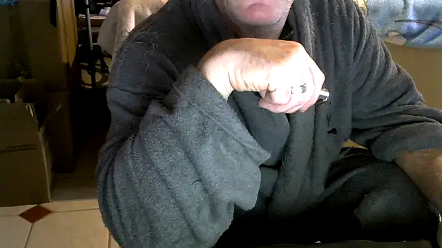 Snapshot of aigledauphin chatting on 10-02-25, 08:18 aigledauphin online show from 10-02-25, 08:18