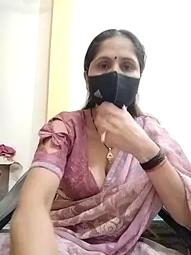 Snapshot of priyancyfun chatting on 03-18-25, 04:50 priyancyfun online show from 03-18-25, 04:50