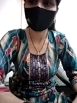 Snapshot of priyancyfun chatting on 03-08-25, 01:50 priyancyfun online show from 03-08-25, 01:50