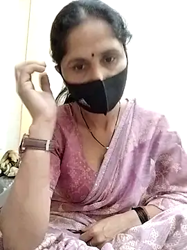 Snapshot of priyancyfun chatting on 03-09-25, 09:35 priyancyfun online show from 03-09-25, 09:35