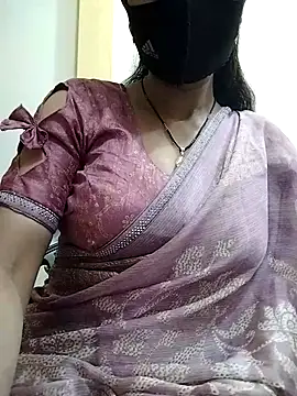 Snapshot of priyancyfun chatting on 03-07-25, 03:18 priyancyfun online show from 03-07-25, 03:18