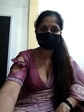 Snapshot of priyancyfun chatting on 10-15-25, 04:59 priyancyfun online show from 10-15-25, 04:59