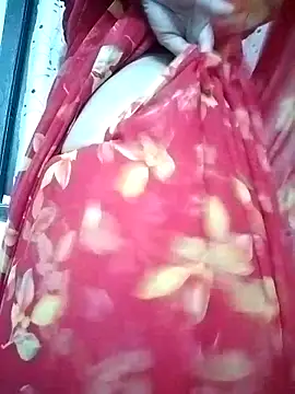 Snapshot of priyancyfun chatting on 10-10-25, 04:41 priyancyfun online show from 10-10-25, 04:41