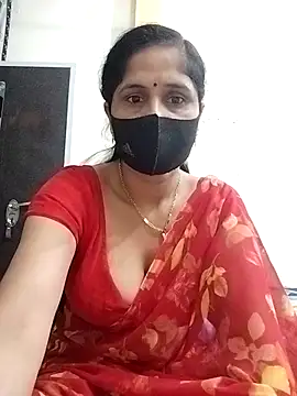 Snapshot of priyancyfun chatting on 10-27-25, 01:50 priyancyfun online show from 10-27-25, 01:50