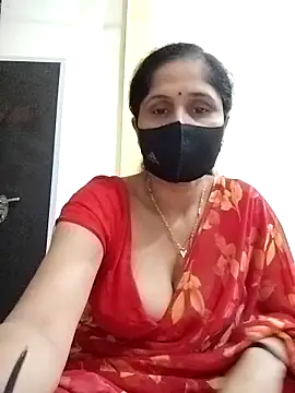 Snapshot of priyancyfun chatting on 10-16-25, 05:10 priyancyfun online show from 10-16-25, 05:10