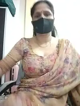 Snapshot of priyancyfun chatting on 06-12-26, 01:47 priyancyfun online show from 06-12-26, 01:47