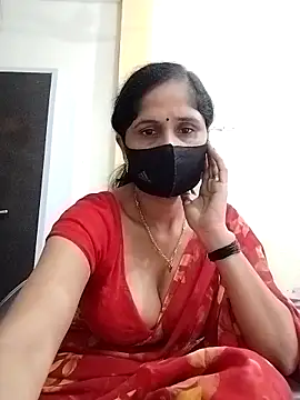 Snapshot of priyancyfun chatting on 10-18-25, 04:25 priyancyfun online show from 10-18-25, 04:25