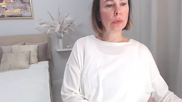 AnnyUBright online show from 03-20-25, 02:53