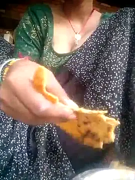 Amaya Bajwa online show from 10-06-25, 03:08