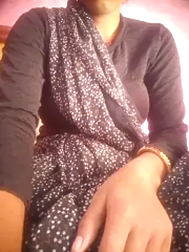 Amaya Bajwa online show from 12-23-25, 06:12