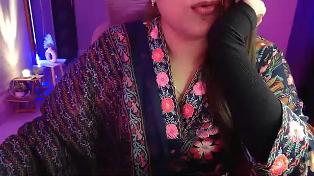 Mitikaa online show from 10-10-25, 02:29
