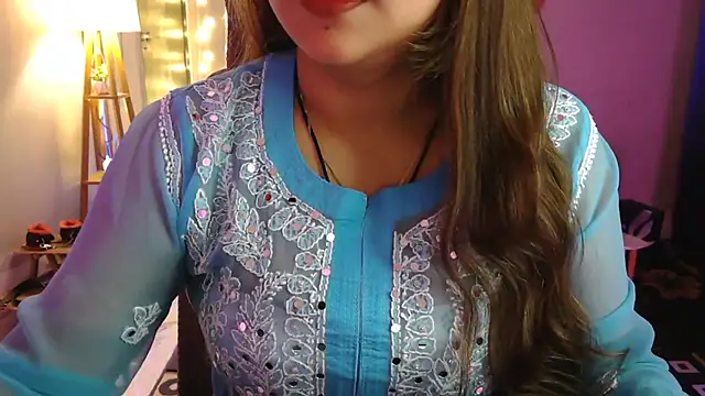 Mitikaa online show from 03-08-26, 01:14