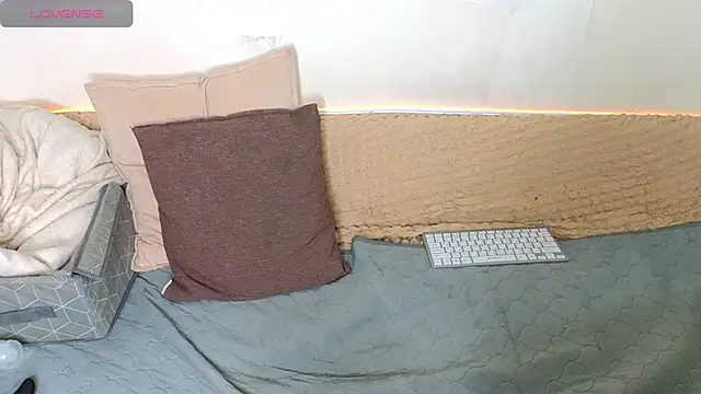 emilytrays online show from 02-03-26, 02:53