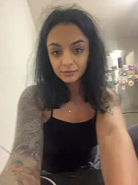 NNNoire online show from 11-18-25, 03:15