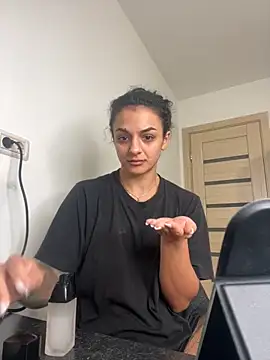 NNNoire online show from 10-26-25, 08:04